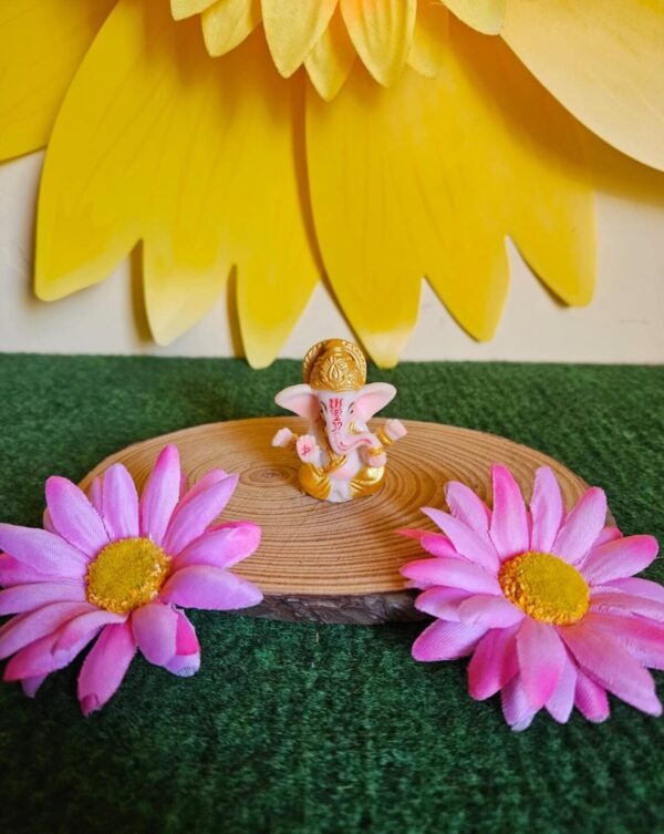 Mini Ganesha dorada 5 CM Decoración